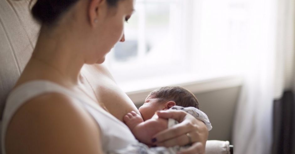 Badacze zrobili eksperyment, by pomóc mamom w karmieniu piersią
