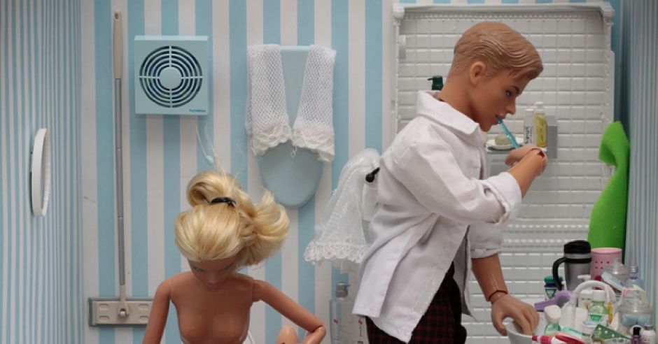 Barbie i Ken w łazience