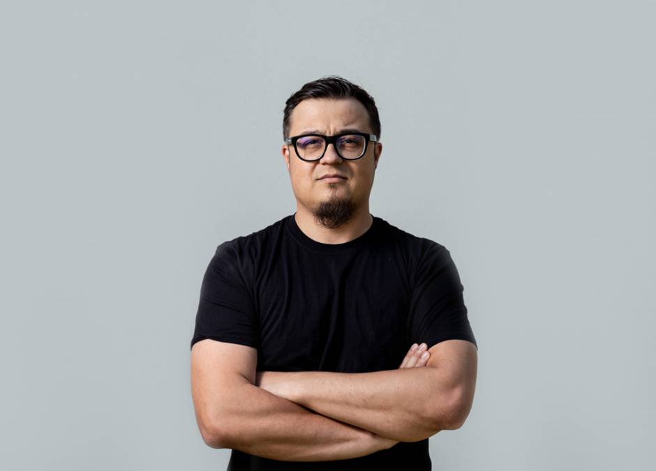bloger ZUCH, Maciej Mazurek