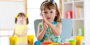 Ciastolina Play-Doh w sprzedaży w Biedronce