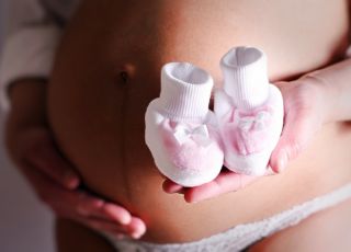 ciąża, poród, początek porodu, objawy porodu, brzuch w ciąży
