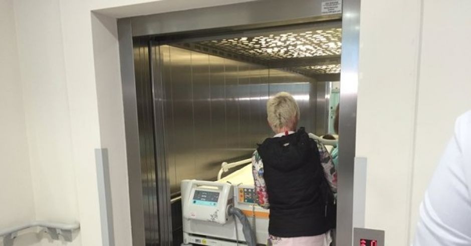 Córka Ewy Błaszczyk pojechała na operację