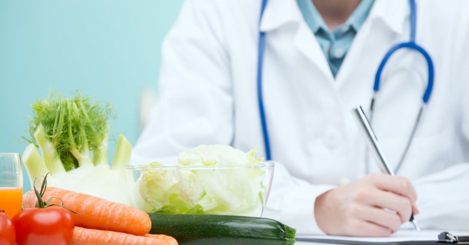 dietety, porady dietetyka, jak przygotować się do ciąży, dieta przed ciążą, kwas foliowy przed ciążą