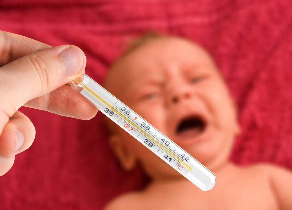 Temperatura U Noworodka Jaka Jest Prawidlowa A Kiedy Pojawia Sie Goraczka Mamotoja Pl