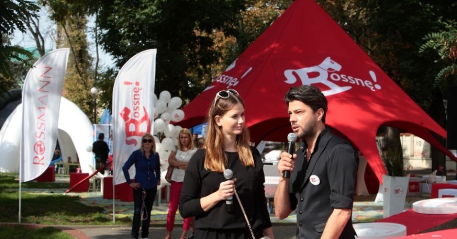 Janiak i Malinowska na pikniku Rossnę