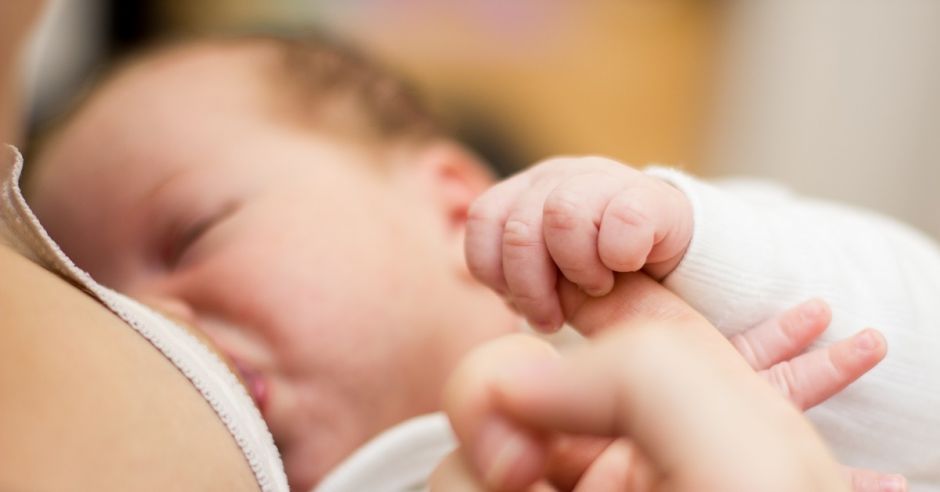 Karmienie piersią niemowlaka