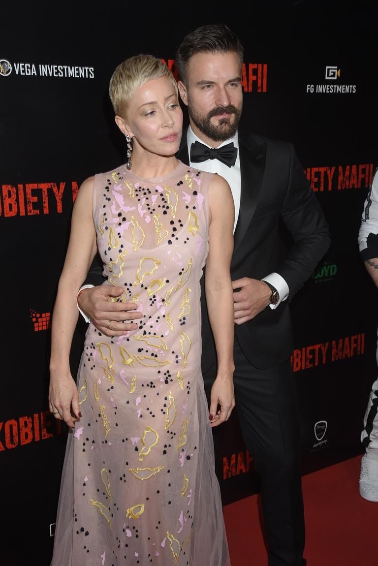 Katarzyna Warnke i Piotr Stramowski na premierze "Kobiety mafii"