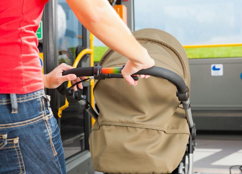kierowca autobusu obraził matkę z dzieckiem w wózku