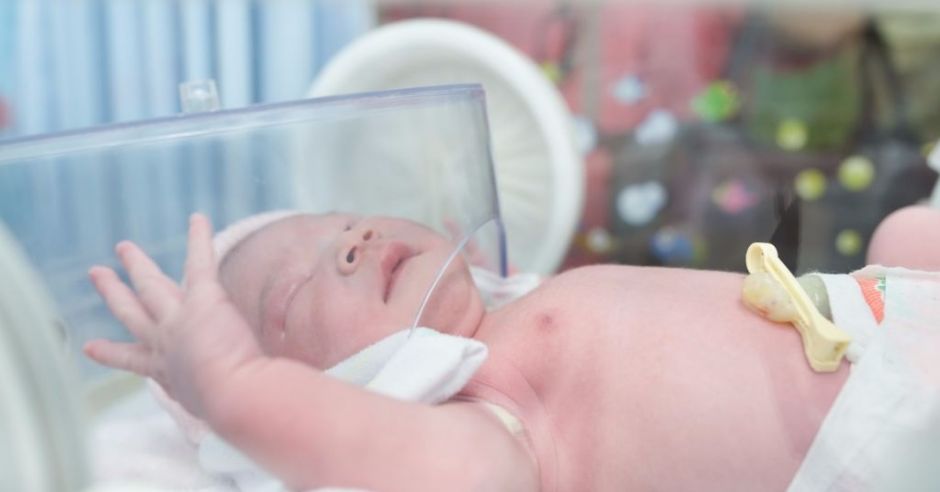 Kobieta urodziła czworo dzieci w 11 miesięcy. Nie są to czworaczki!