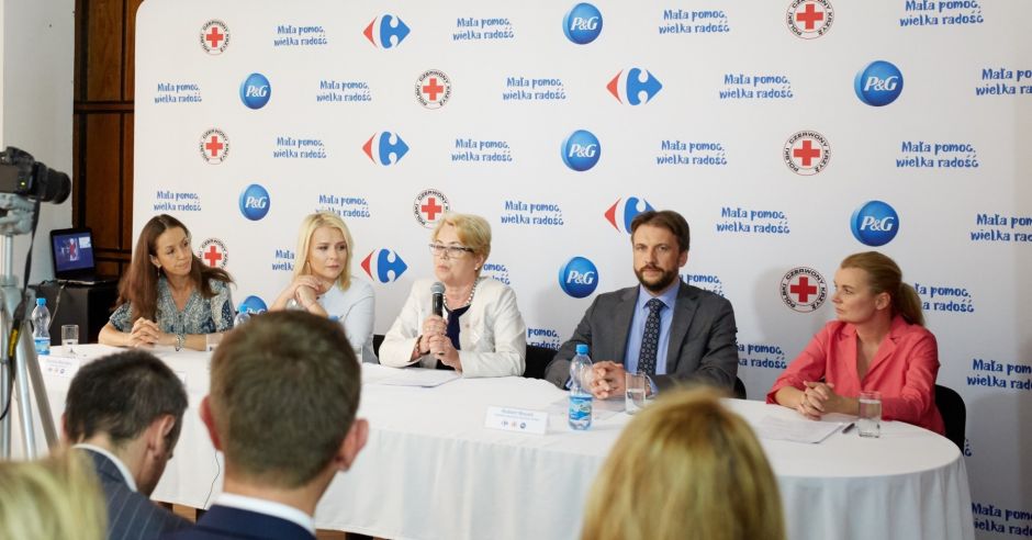 konferecja P&G, PCK i Carrefour