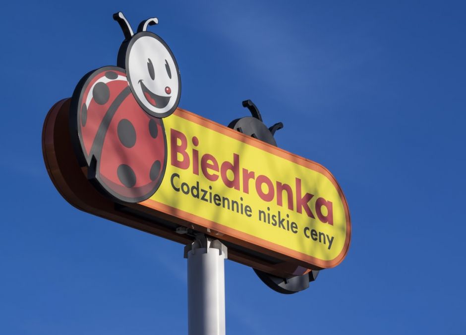 Koronawirus: Biedronka sprzedaje wielorazowe maseczki. Ich cena jest zaskakująca!