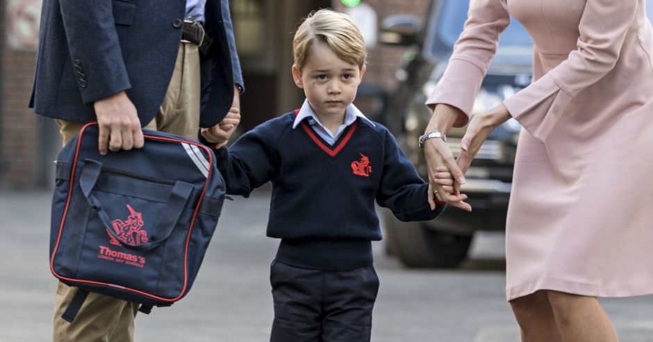 Książę George w szkole