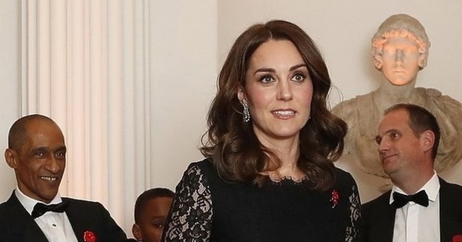 Księżna Kate w ciąży na gali charytatywnej
