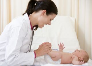 lekarz, niemowlę, badanie