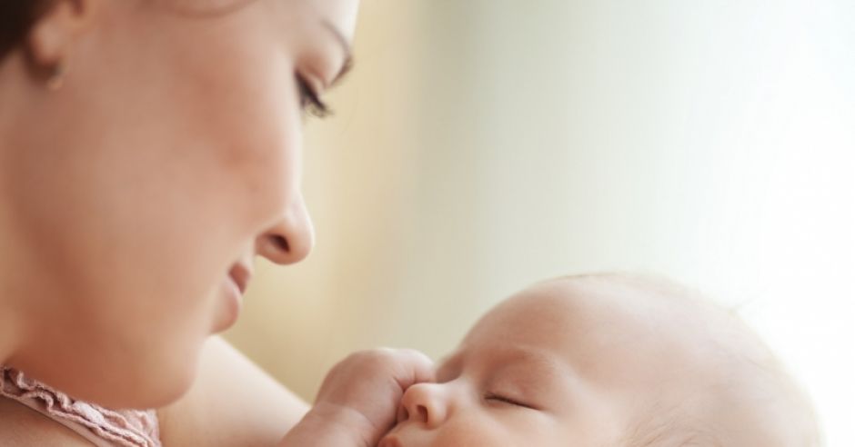 mama i dziecko, potrzeba bliskości
