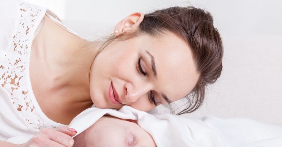 mama, kobieta, dziecko, noworodek, niemowlę