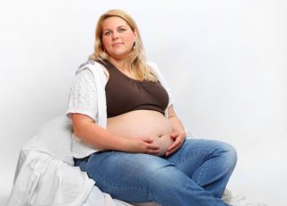 Nawet nie wyglądasz, jakbyś była w ciąży” – czy tylko jeden kanon piękna? | Mamotoja.pl