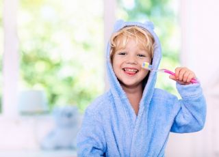 Pasta do zębów dla dziecka: z fluorem czy bez?