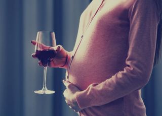 Picie alkoholu w ciąży jest zabronione i zagraża dziecku