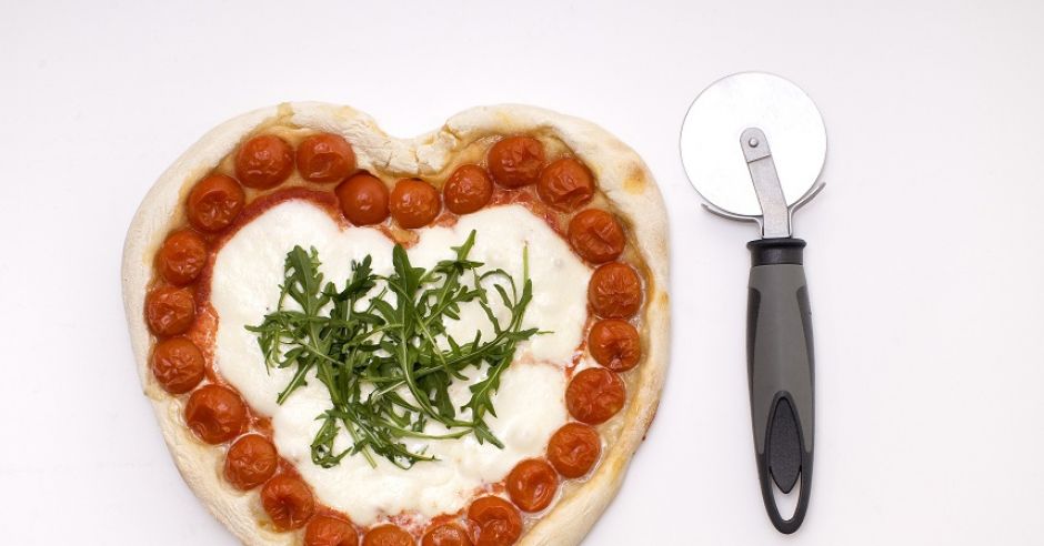 pizza, serce, pomidory