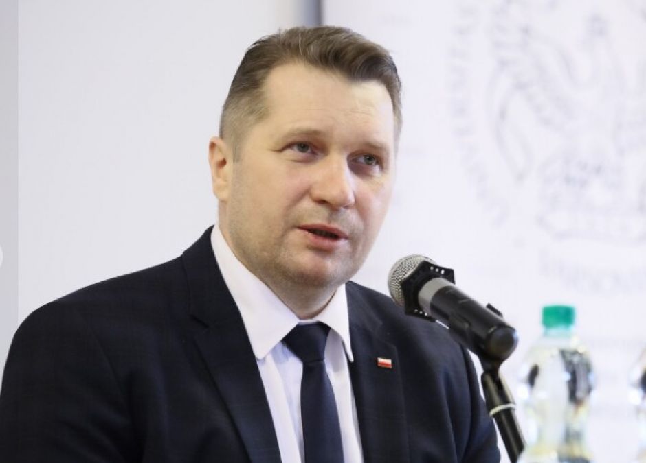 Przemysław Czarnek zapowiada NADGODZINY dla dzieci w szkołach