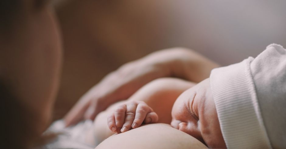 raport UNICEF karmienie piersią 2016