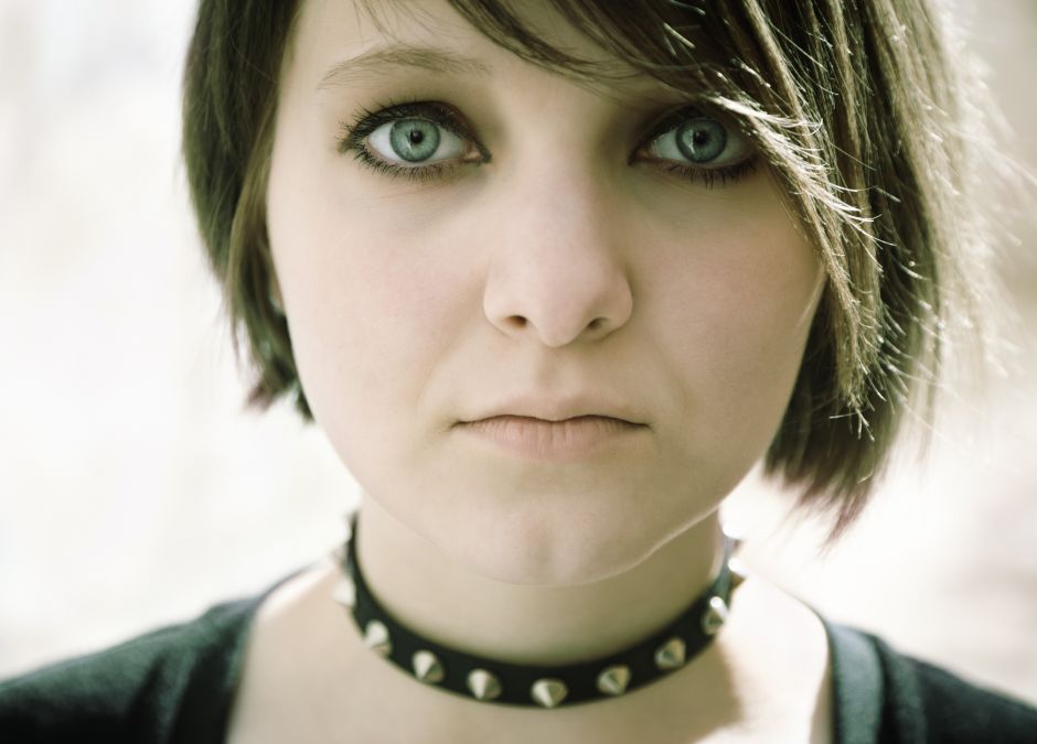 Rodzina obraża moją córkę za ubiór i makijaż