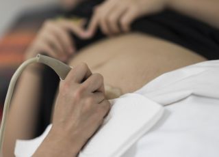 Stan przedrzucawkowy zagraża kobietom po porodzie
