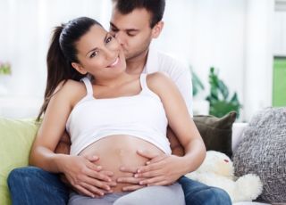 stres w ciąży, relaks w ciąży, sposoby na stres w ciąży, techniki relaksacyjne w ciąży, joga w ciąży, masaż w ciąży