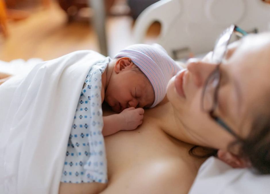 Szpitale znowu wstrzymują porody rodzinne