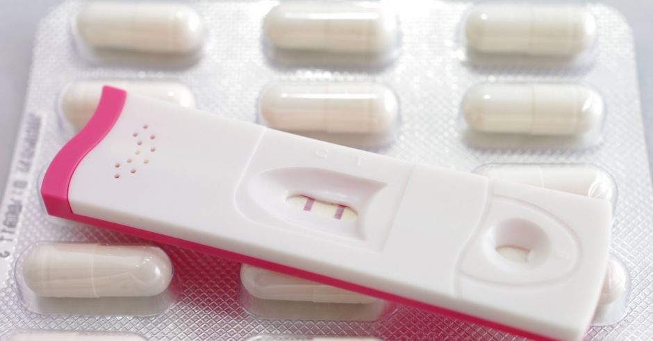 test ciążowy, starania o dziecko, ciąża, zaburzenia hormonalne, hormony, niepłodność