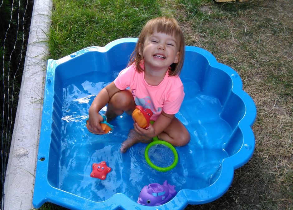 Test redakcyjny pieluch jednorazowych do kąpieli Pampers Splashers