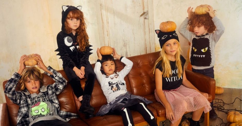 ubrania z kolekcji halloweenowej dla dzieci 2017.jpg