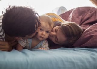Urlop rodzicielski dla ojców to zagrożenie według senatorów PiS