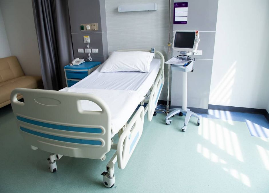 W szpitalach zakaźnych zaczyna brakować łóżek dla pacjentów