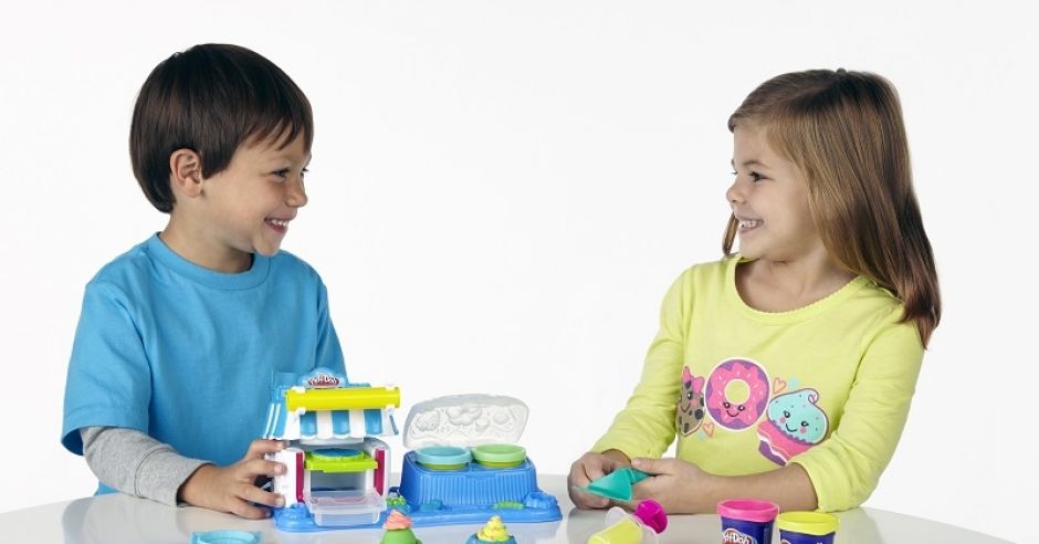 Zabawa ciastoliną/ Play-Doh