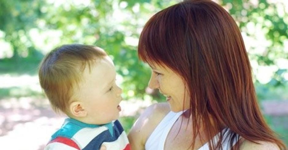 Zabawa z mamą jest ważniejsza niż zabawki